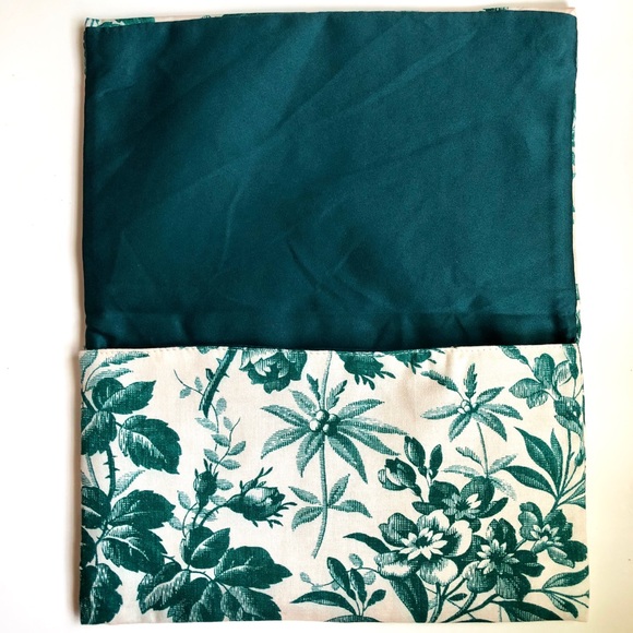 ❤️ Gucci Beauty ❤️ Makeup Pouch - Picture 4 of 6